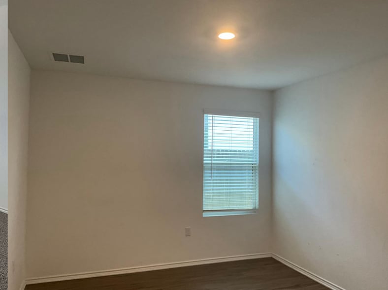 Building Photo - 10537 Steinbeck Dr