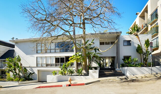 Building Photo - 1145 Larrabee St