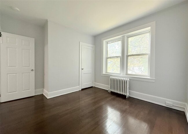 Building Photo - 230 Mamaroneck Ave