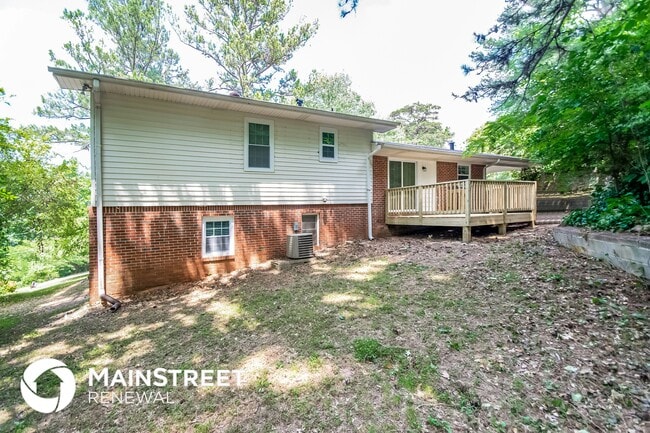 Building Photo - 6111 Elm Ave