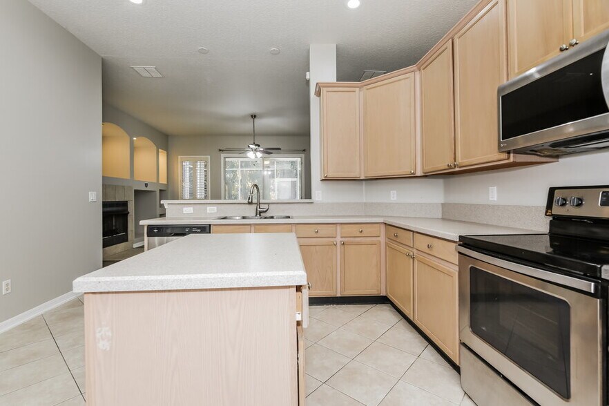 Building Photo - 923 Mystic Harbor Dr
