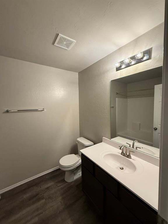 Building Photo - 332 Blue Dr