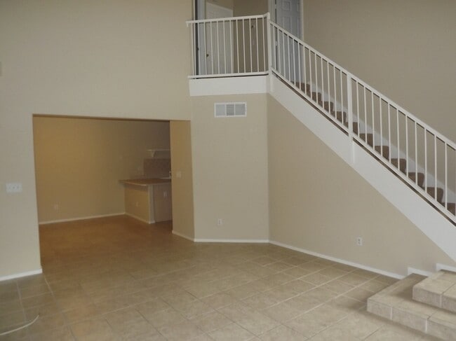 Building Photo - WONDERFUL DUAL MASTER BEDROOM TOWNHOME IN GATED "GREEN VALLEY COMMUNITY!!"