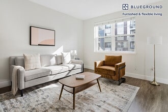 Building Photo - 3889 Artist Walk Common