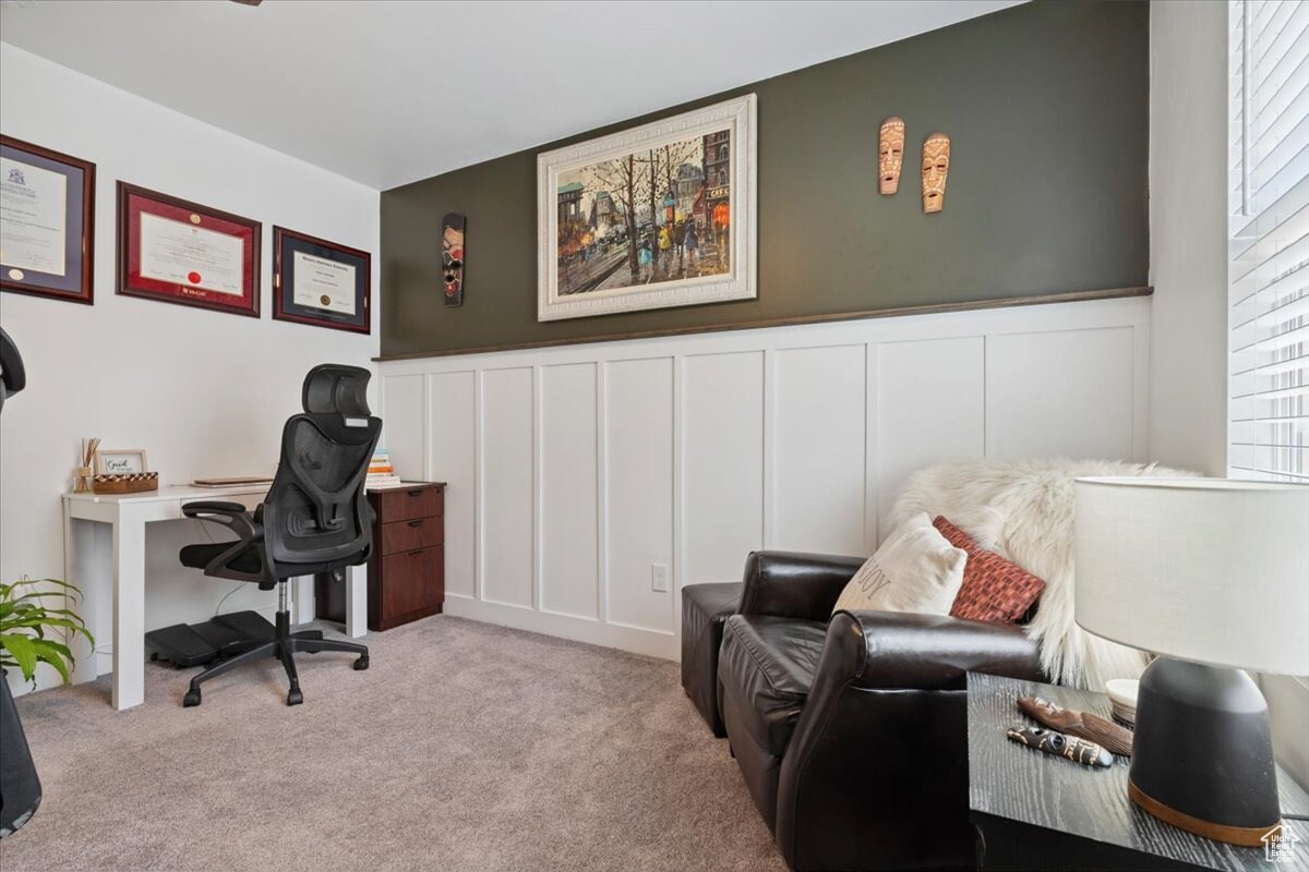 Building Photo - 10606 S Redknife Dr