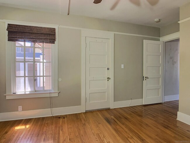 Building Photo - Charming Home with Prime Location & Ample Living Space