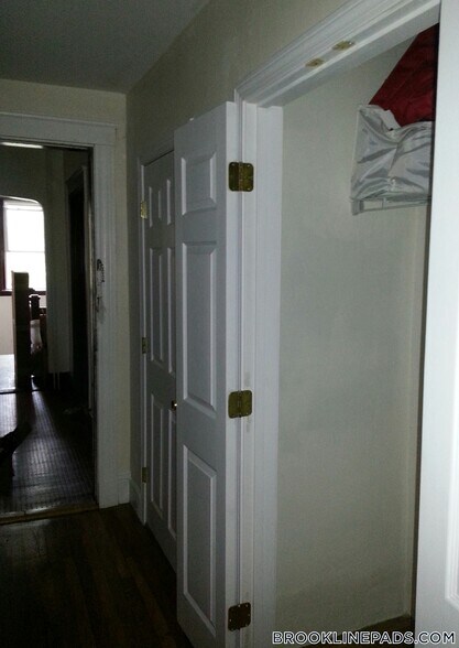 Building Photo - 62 Egmont St