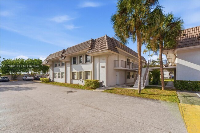 Building Photo - 6921 SW 129th Ave