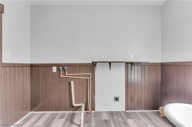Building Photo - 812 Lovett Pl