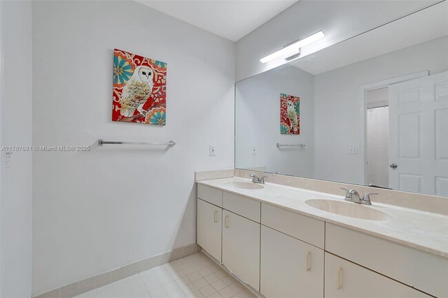 Building Photo - 1171 NW 185th Ave