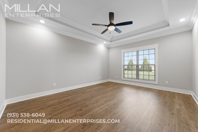 Building Photo - Elegant All-Brick Townhome in a Gated Community in Sango