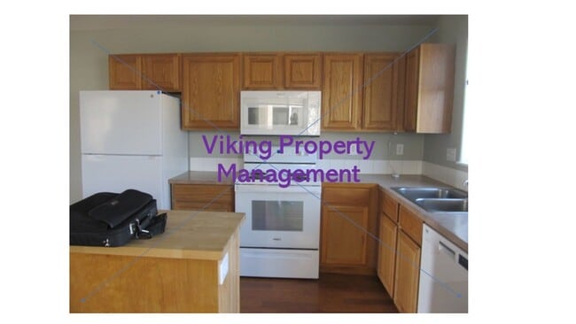 Building Photo - 881-883 SW 2nd St