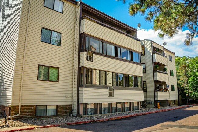 Primary Photo - 3 Bedroom Rockrimmon Condo, NO DEPOSIT AND...