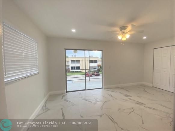 Building Photo - 954 Normandy Trail