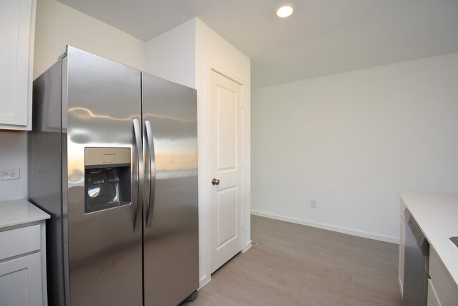 Building Photo - 3083 Sunset Glory Dr