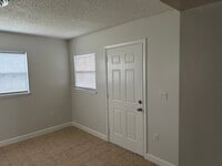 Building Photo - 625 Forest Lake Dr