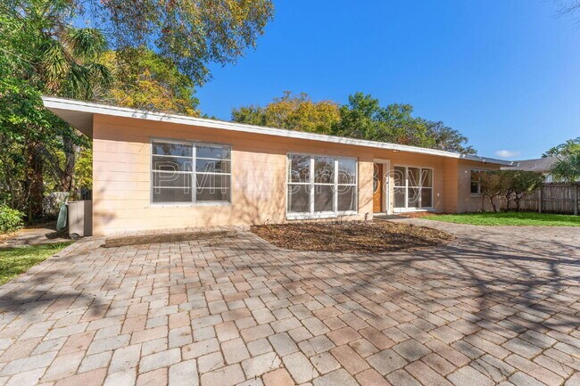 Building Photo - 6303 Delaware Ave