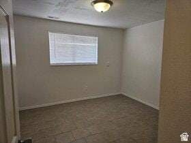 Building Photo - 215 N 400 W