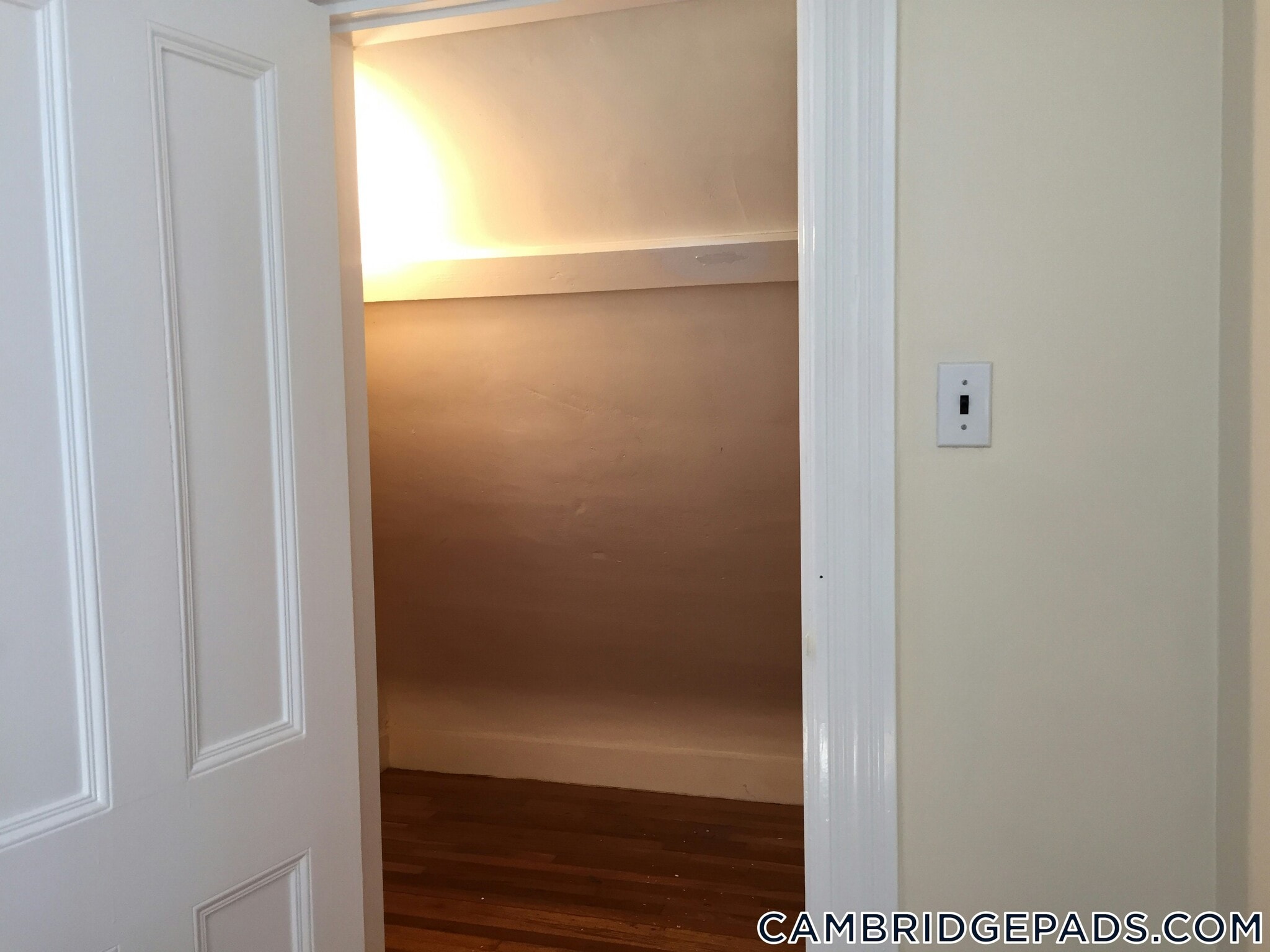 Building Photo - 1539 Cambridge St