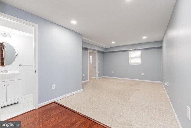 Building Photo - 7716 Green Garland Dr