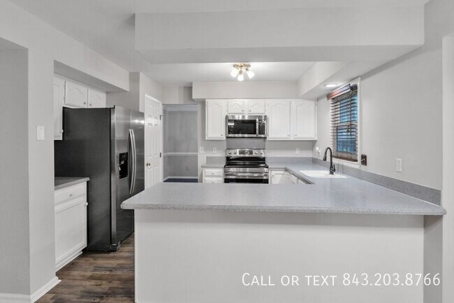 Building Photo - 174 Winding Rock Rd