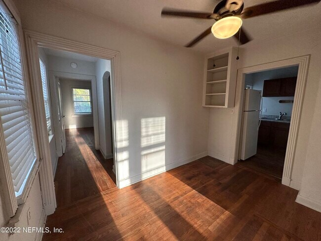 Building Photo - 1641 Larue Ave