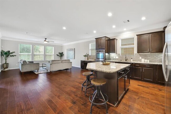 Building Photo - 28723 Baughman Ridge Dr