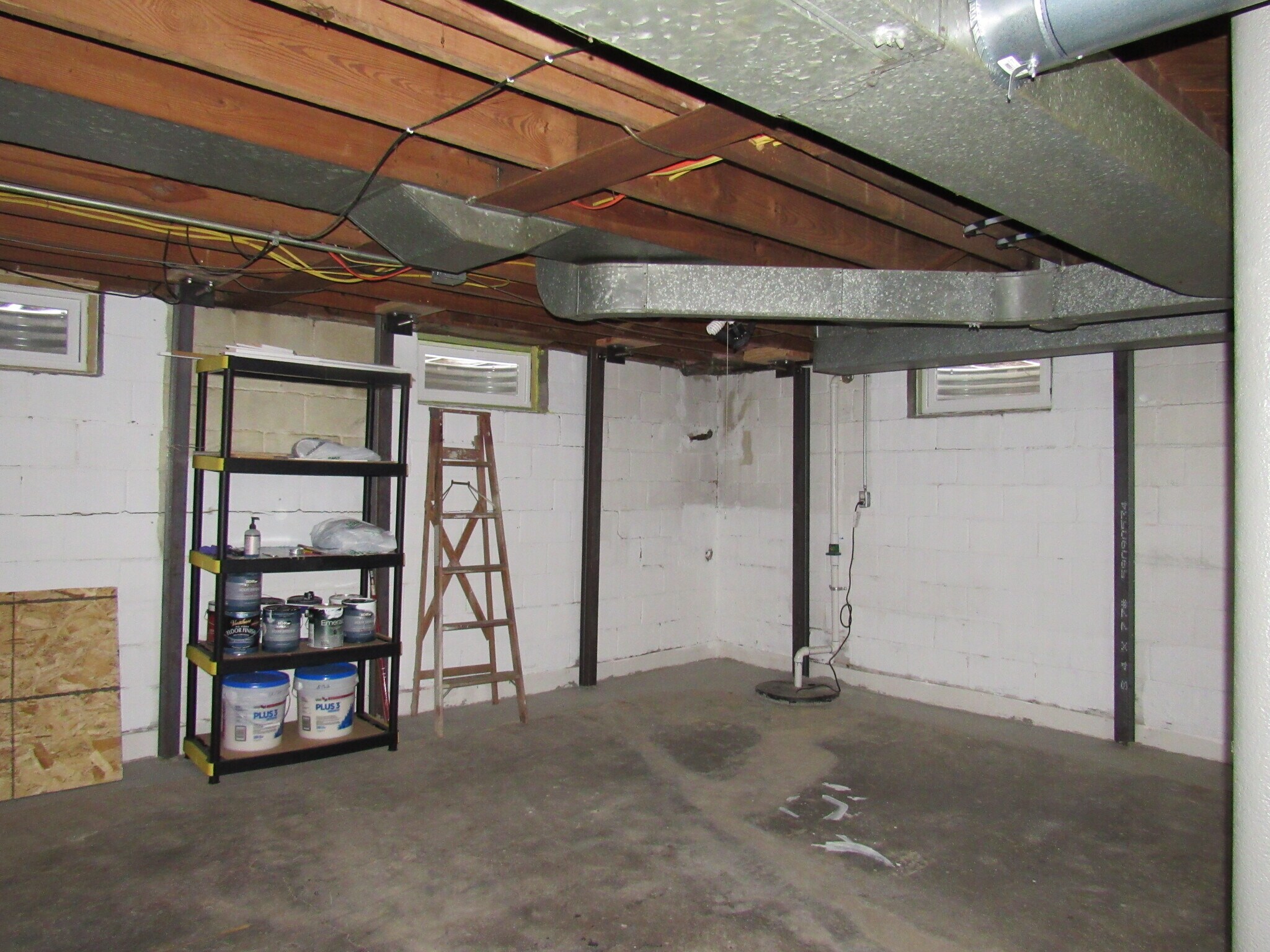 Building Photo - 730 Lincoln Rd