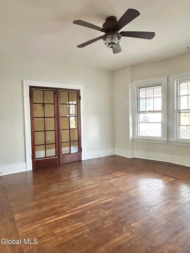 Building Photo - 1204 19th St