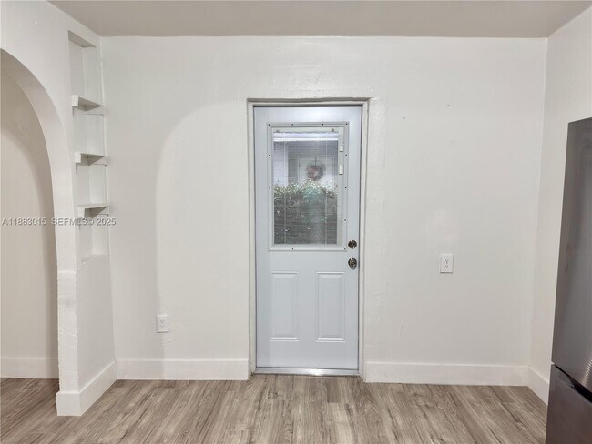 Building Photo - 729 NW 114th St