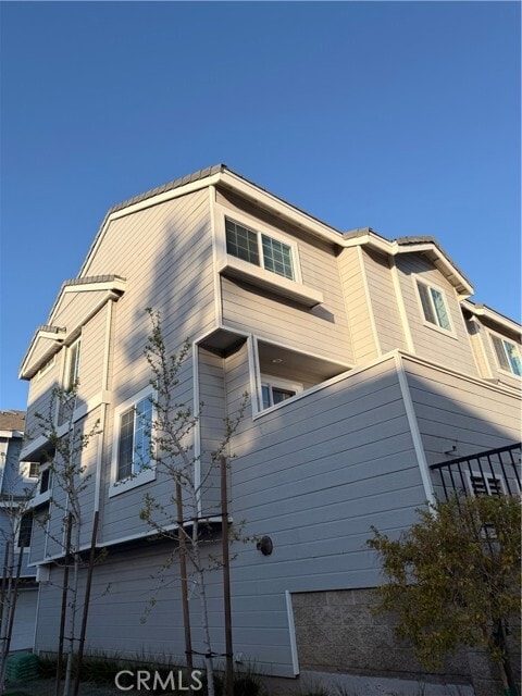 Building Photo - 2800 Plaza del Amo