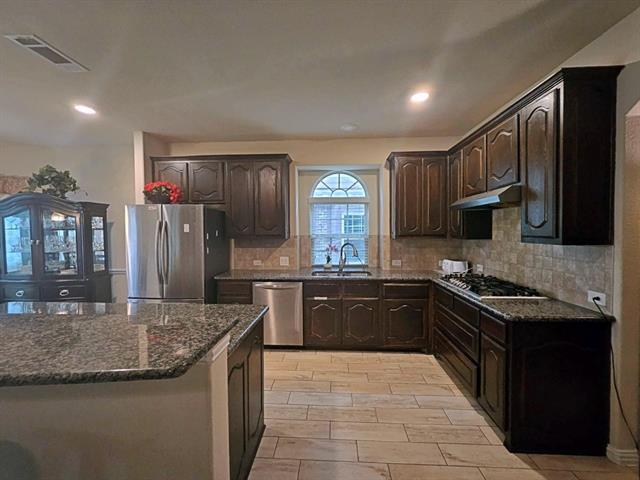 Building Photo - 9808 Milkweed Ln