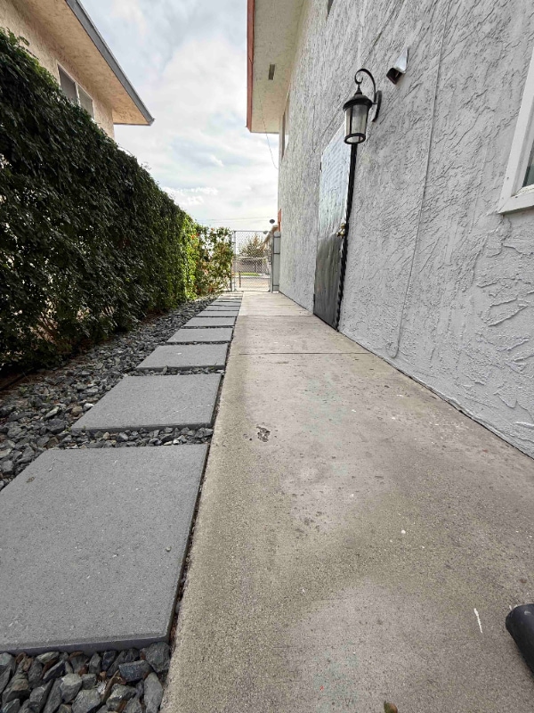 Building Photo - 821 Karma Ct