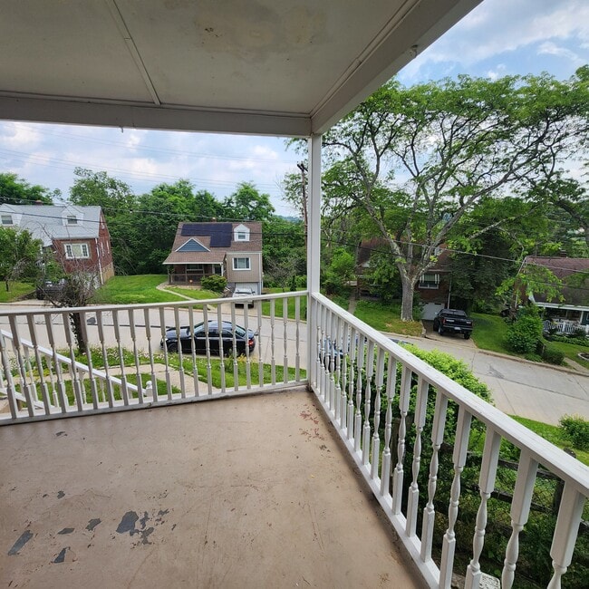 Building Photo - 1624 Bellaire Pl