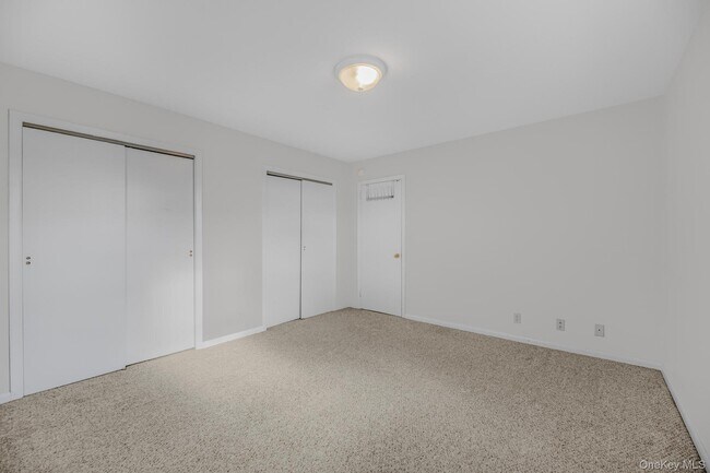 Building Photo - 120 Woodside Ave