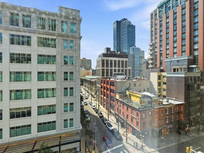 Building Photo - 99 Hudson St