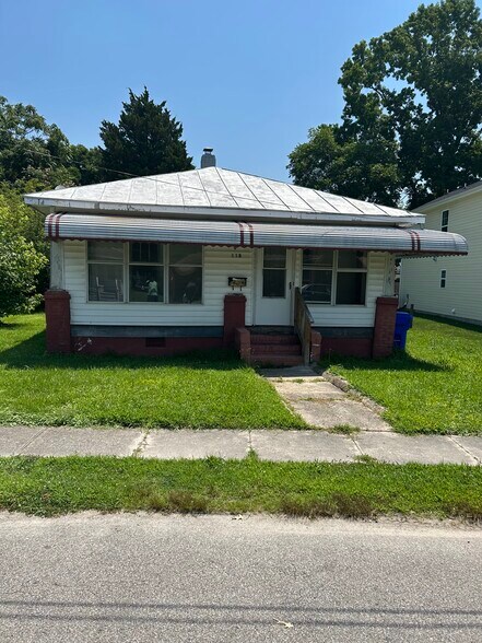 Primary Photo - 118 Halifax St