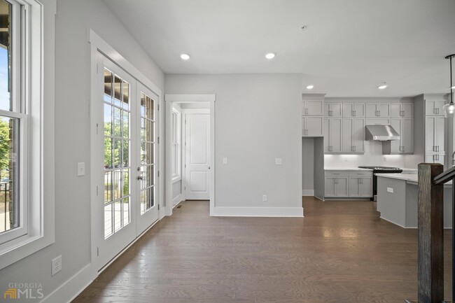 Building Photo - 1034 Robert Smalls Way