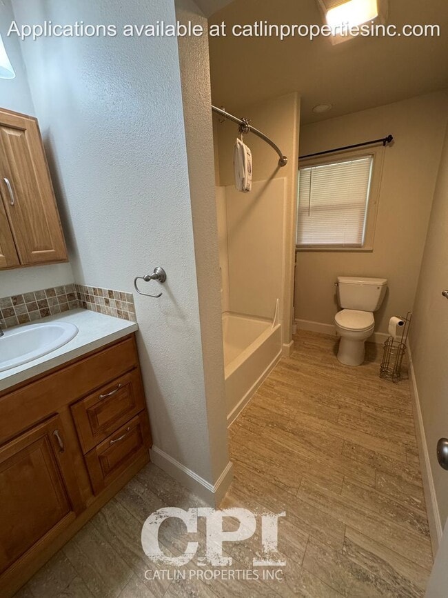 Building Photo - 532 Davidson Avenue