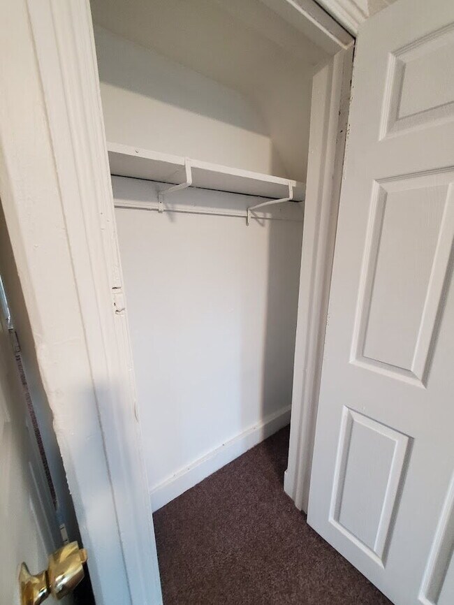 Building Photo - Cozy 2-Bed, 1-Bath Apartment in Westville! Fresh new carpets & freshly painted walls and cabinets...
