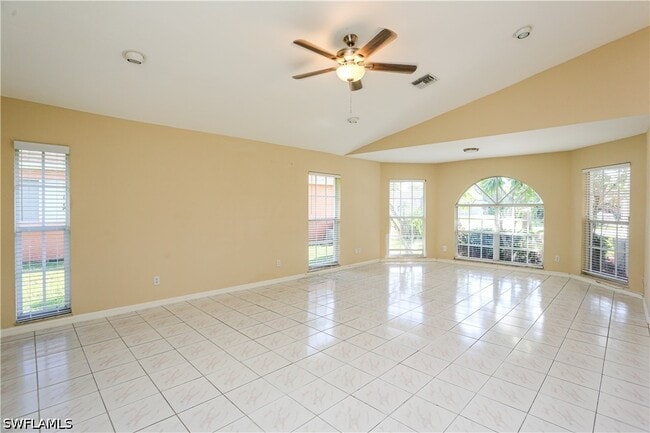 Building Photo - 1040 Moon Lake Dr