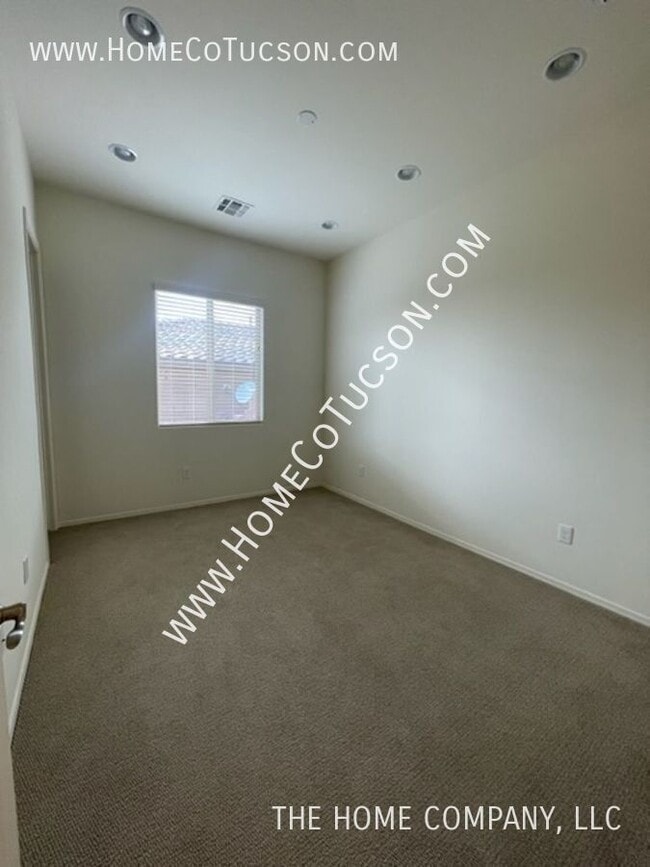 Building Photo - 38628 S Running Roses Ln