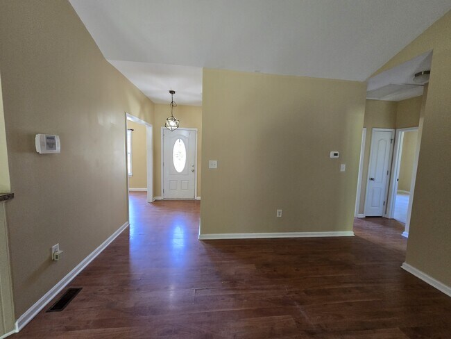 Building Photo - 1421 Tawny Vw Ln
