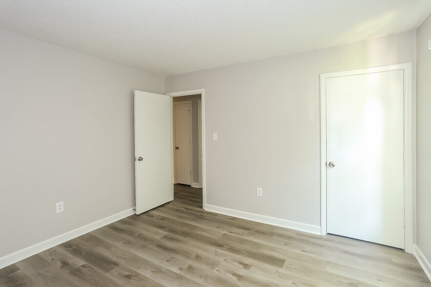 Building Photo - 7506 Pirates Cove Ct