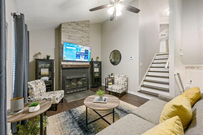 Building Photo - 10 Jill Ln