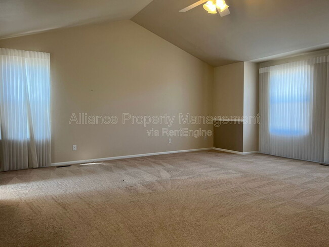 Building Photo - 9083 Musgrave St