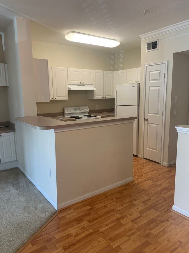 Building Photo - 280 Celebration Blvd