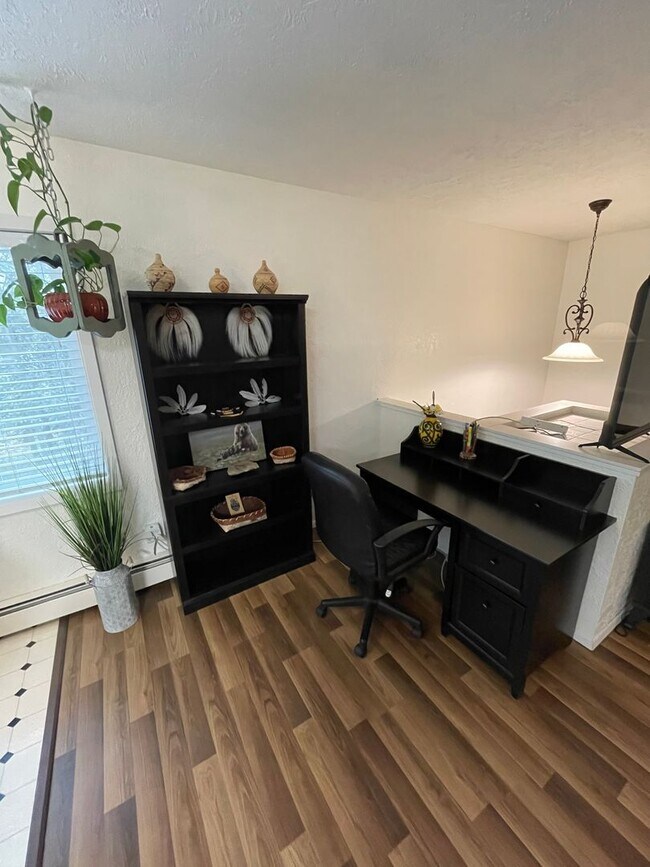 Building Photo - FURNISHED KENAI APARTMENT