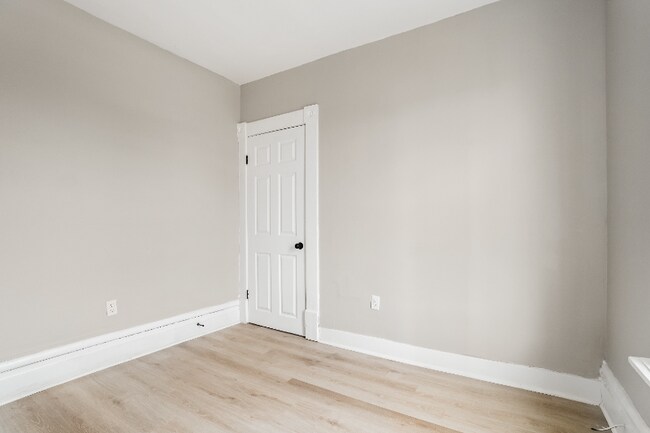 Building Photo - 163 Martin Ave