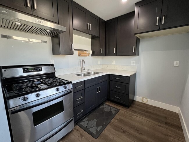 Building Photo - 2298 Termino Ave